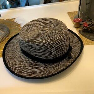 NWOT PHYSICIAN ENDORSED HAT